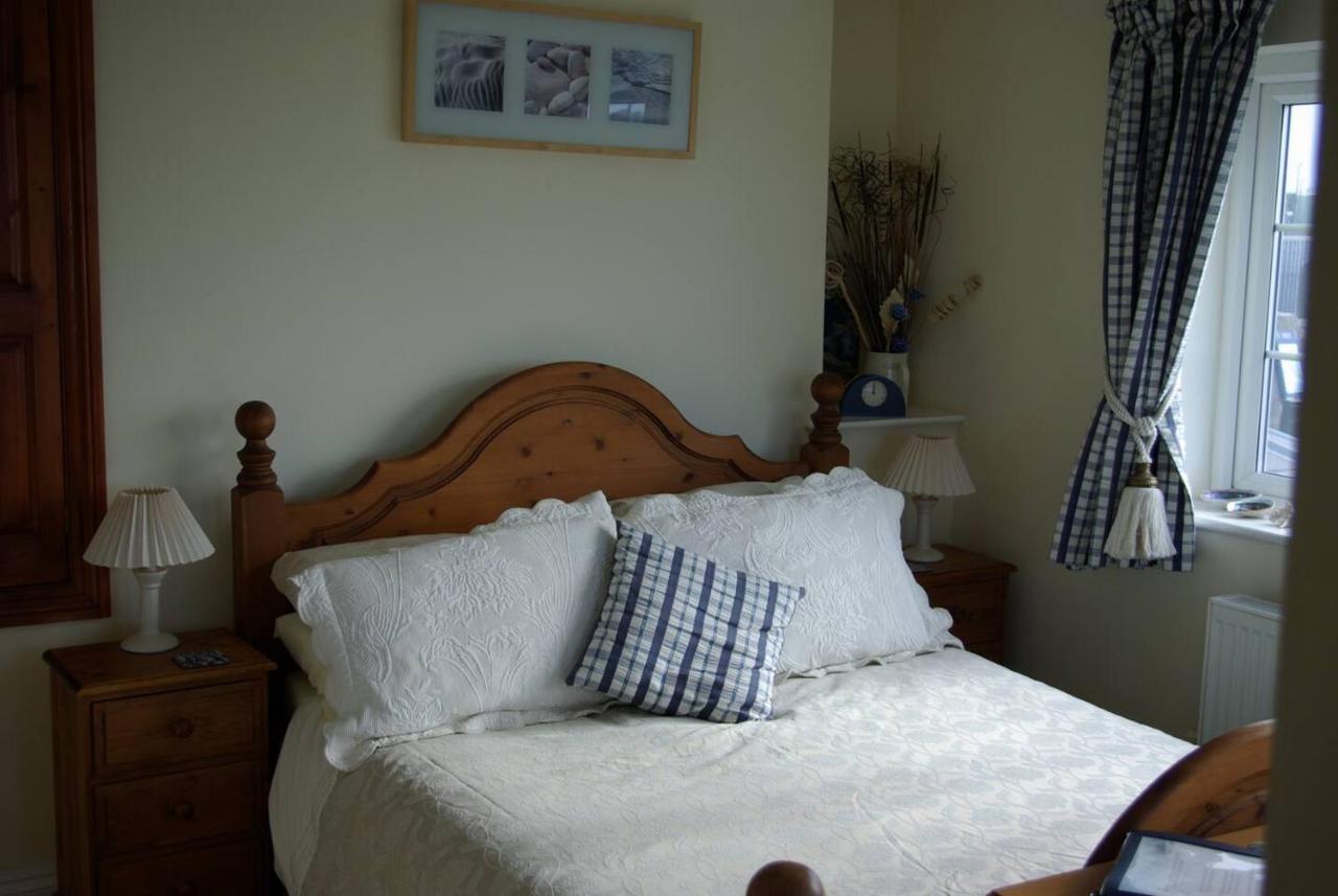 1-Bed Cottage On Coastal Pathway In South Wales Gileston エクステリア 写真