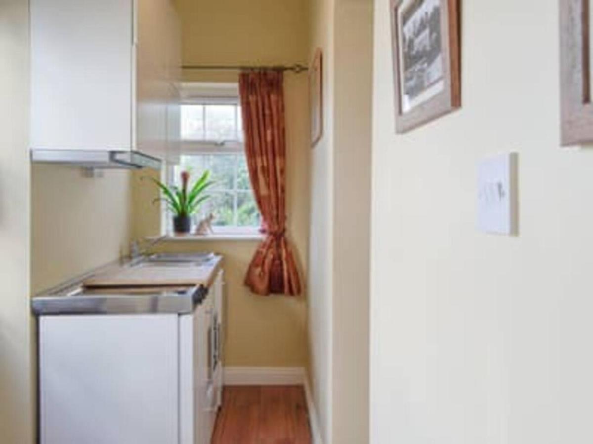 1-Bed Cottage On Coastal Pathway In South Wales Gileston エクステリア 写真